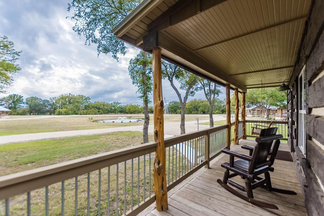 Vineyard Trail Cottages- Adults Only Fredericksburg Quarto foto