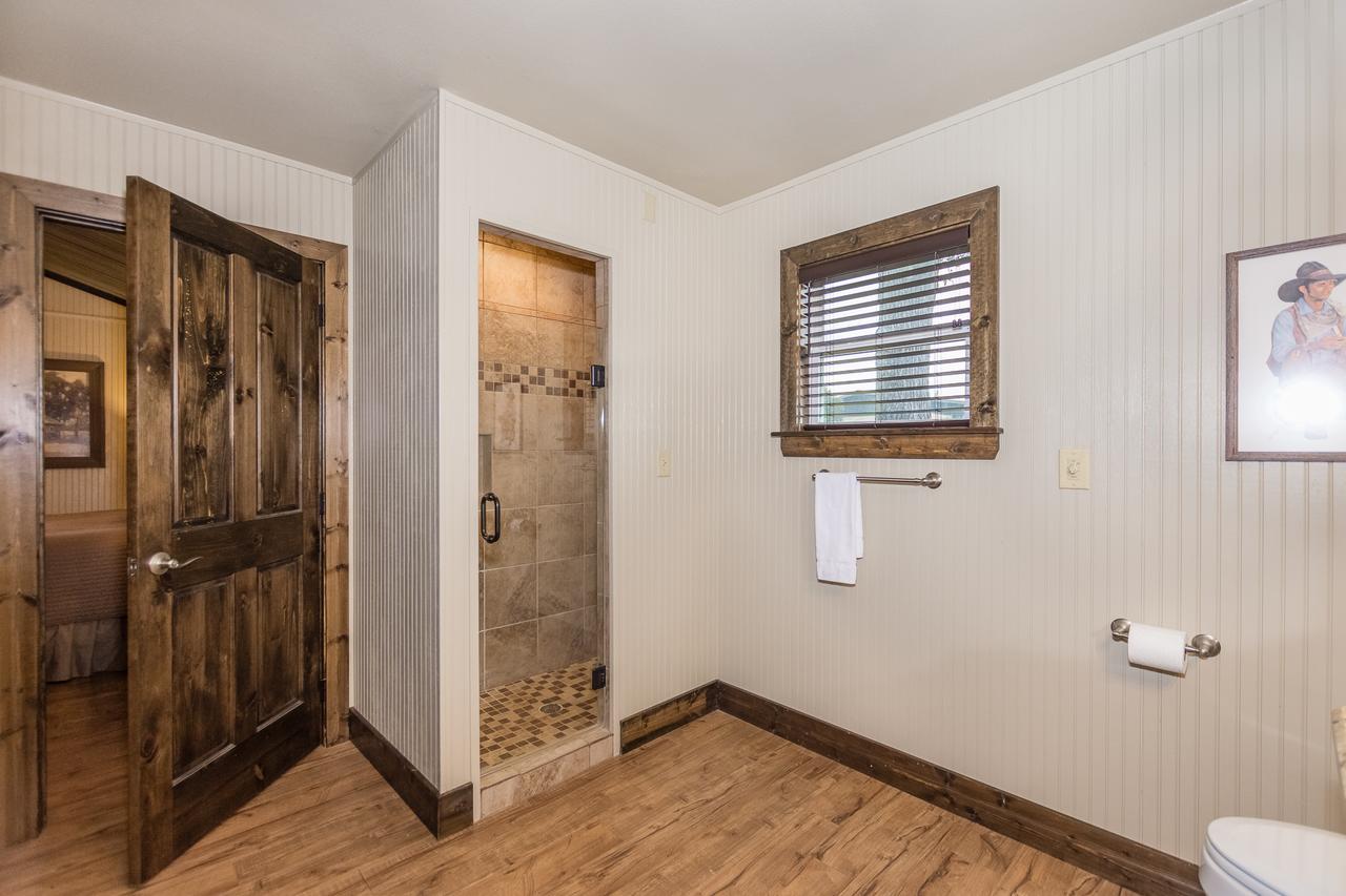 Vineyard Trail Cottages- Adults Only Fredericksburg Quarto foto